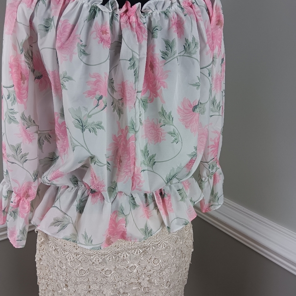 PIink floral design, off the shoulder blouse - Picture 7 of 8